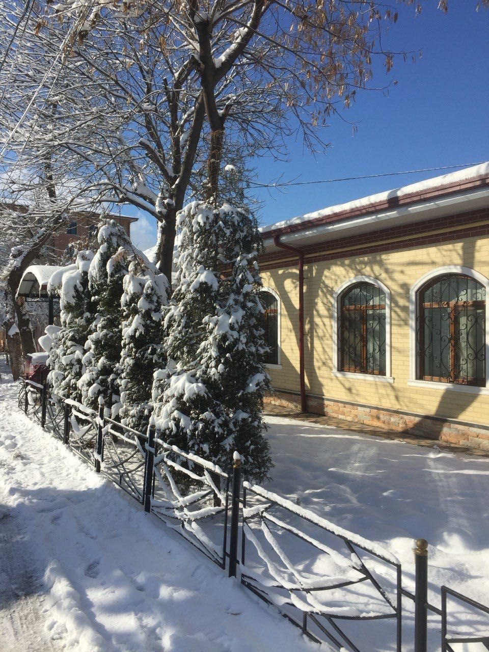Land for construction with a house for sale