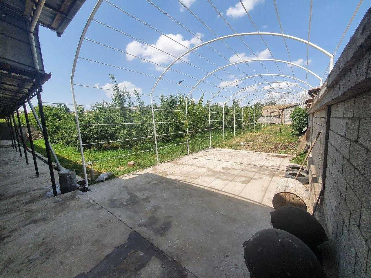 15 sotix yer Uchtepa markazi va 20 gektar yer Algoritm sotiladi