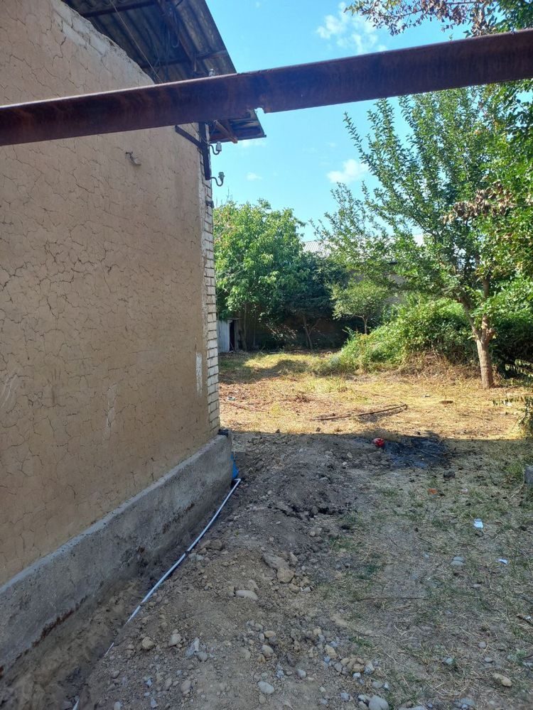 Urgent sale: 6 sotok land with a 2-room house on Zangiota Bogzor street.
