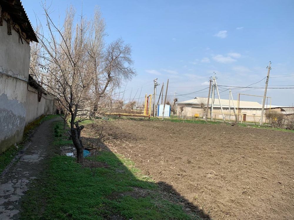 Yangi xayot tumani 8 sotix yer sotiladi