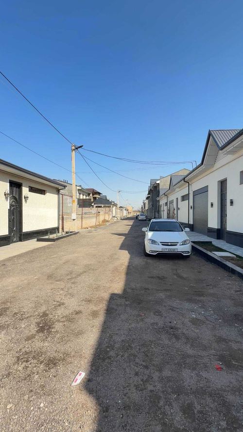3 sotok land (+ 2 sotok seized) for sale behind BYD auto salon in Uzumzor