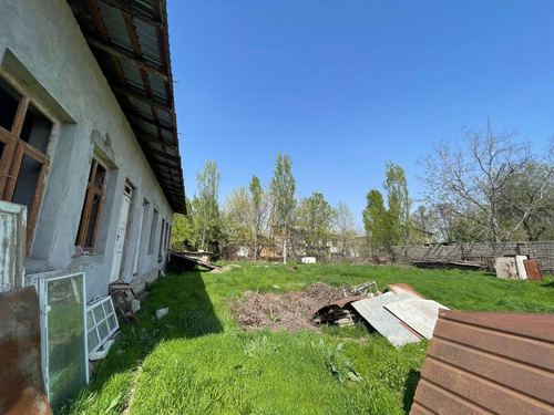 Plot for sale in Yashnabad district