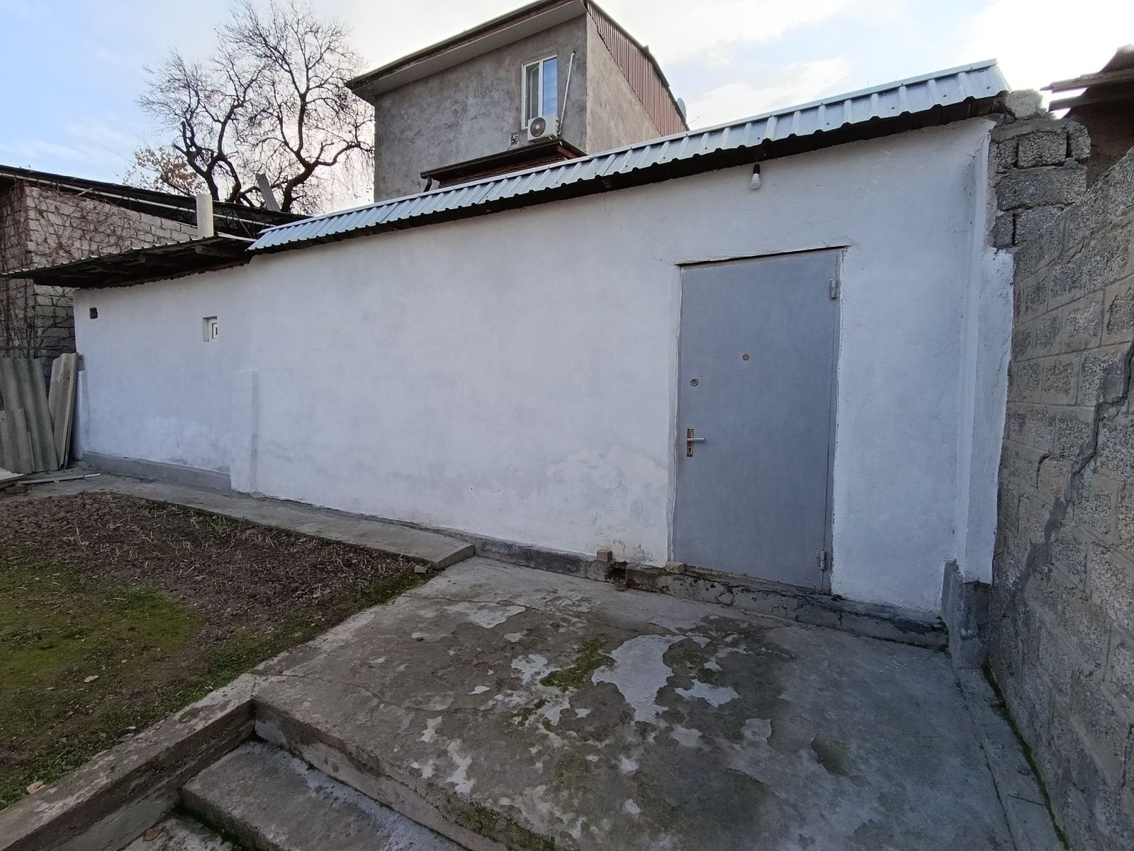 Gorkiy ko'chasida uchastka