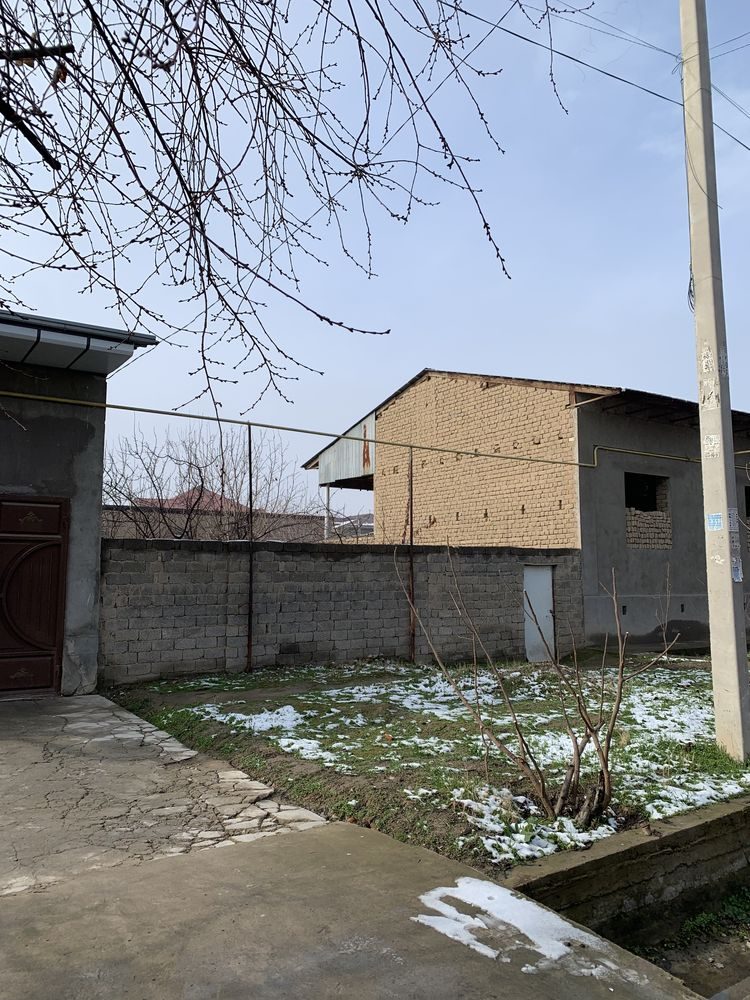 Toshkent, Sergeli tumani, Kumariq mahallasi, yer sotiladi. Fasadi 10 m, uzunligi 31 m.