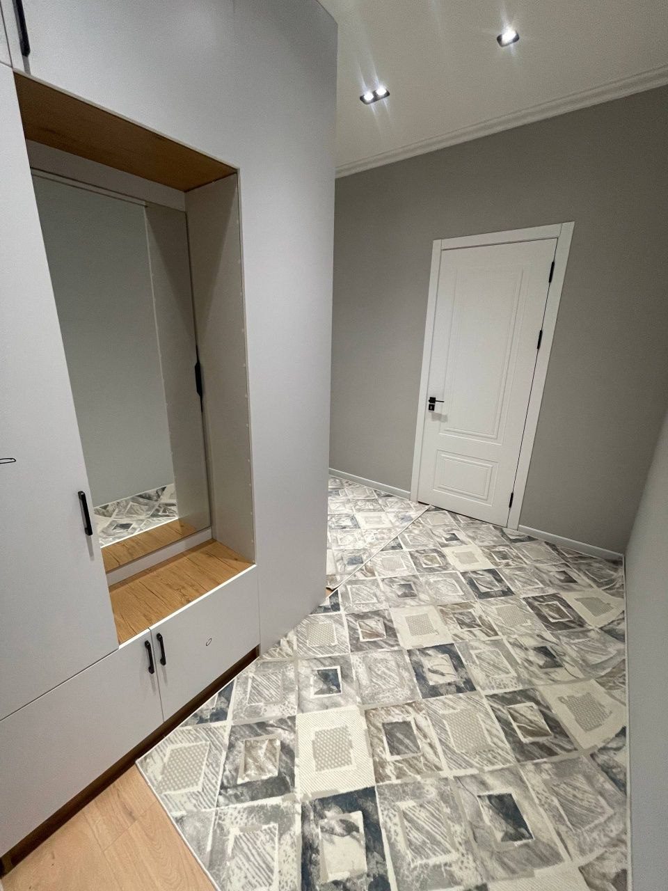 1-комнатная квартира, 49 м², Ташкент, Яккасарайский район, в аренду