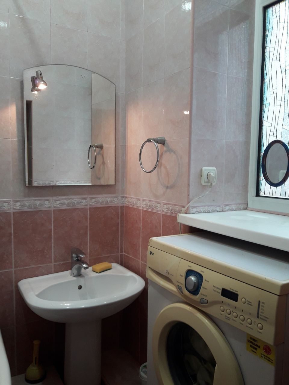 3-xonali kvartira, 65 m², Toshkent, Mirzo Ulug‘bek tumani, ijaraga