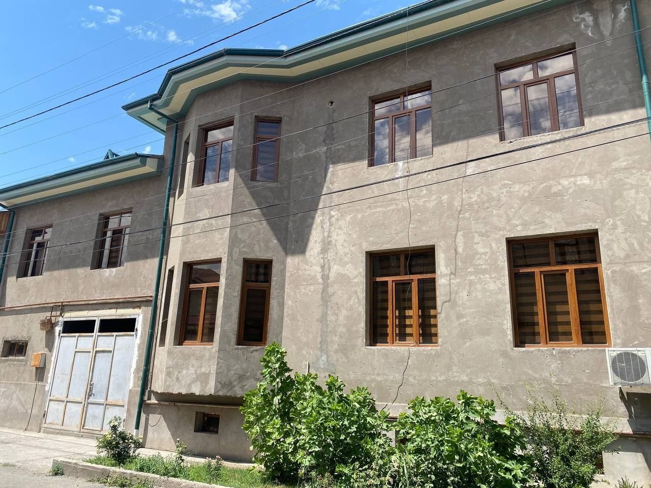 12-xonali uy, 800 m², Toshkent, Mirzo Ulug‘bek tumani, sotuvga