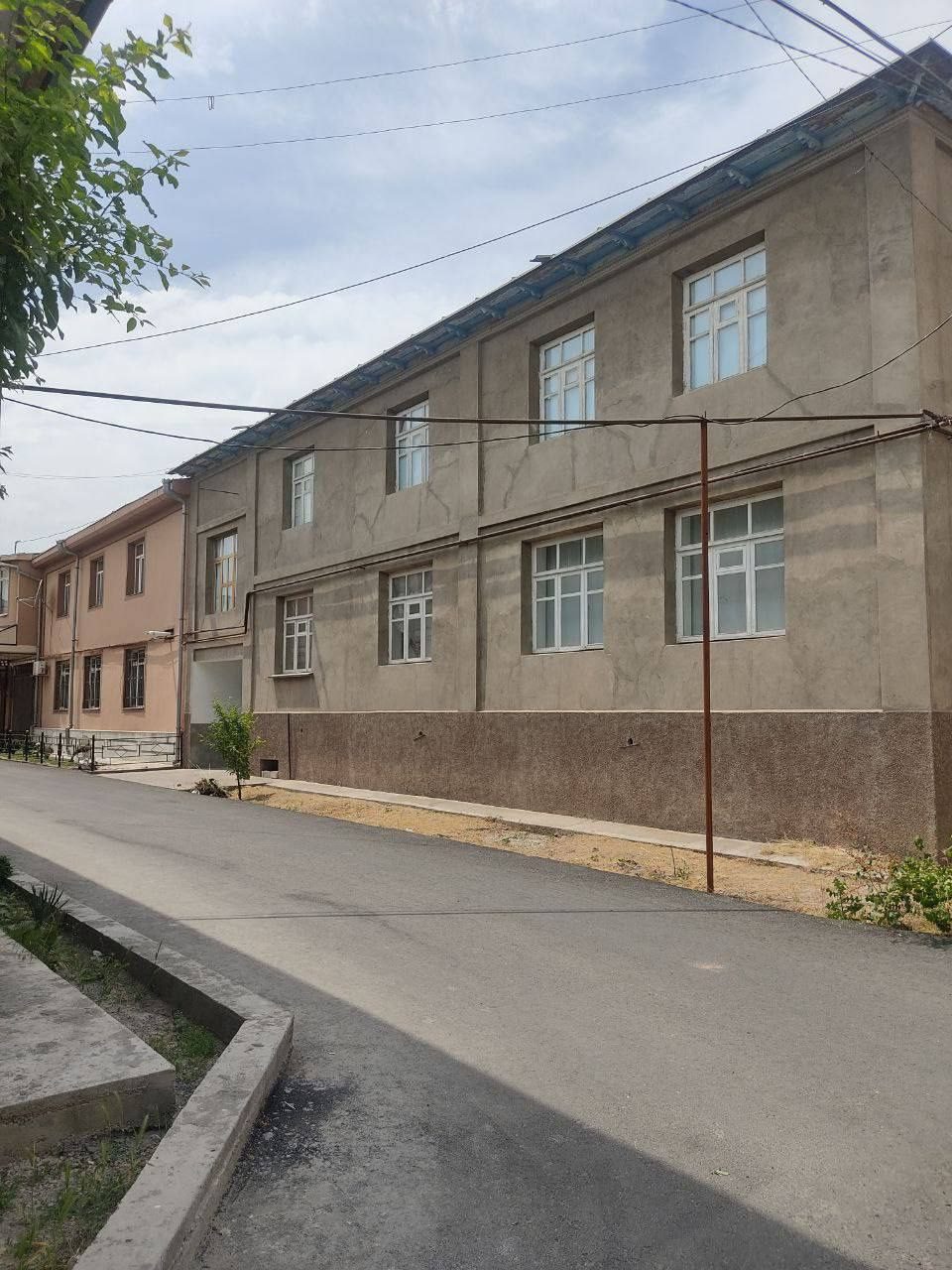13-xonali uy, 1500 m², Toshkent, Mirzo Ulug‘bek tumani, sotuvga