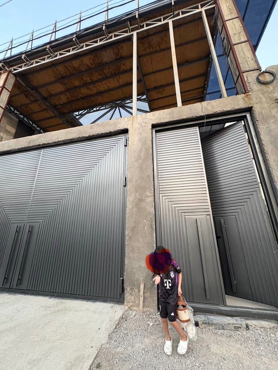 8-xonali uy, 1300 m², Toshkent, Mirzo Ulug‘bek tumani, sotuvga