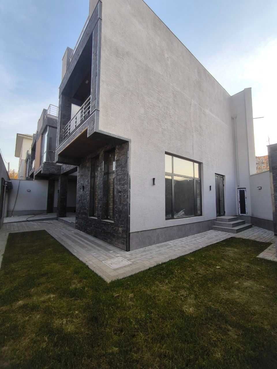 7-xonali uy, 320 m², Toshkent, Mirzo Ulug‘bek tumani, sotuvga