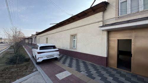 Olmazor, Khunboboyev, 6.8 sotok along the road