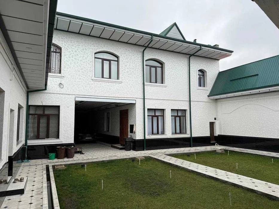 9-xonali uy, 200 m², Toshkent, Sergeli tumani, sotuvga