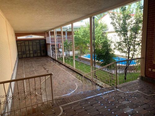 Yangiabad mahalla, 4 sotok, 4 rooms, basement, pool, yard, for sale
