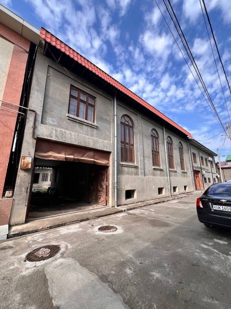 10-xonali uy, 840 m², Toshkent, Yakkasaroy tumani, sotuvga