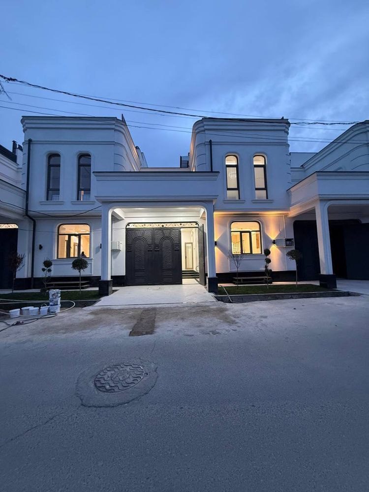 7-комнатный дом, 330 м², Ташкент, Юнусабадский район, на продажу