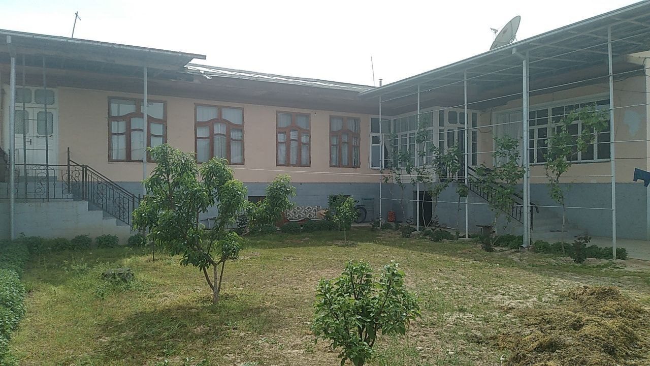 8-xonali uy, 800 m², Toshkent, Mirzo Ulug‘bek tumani, sotuvga