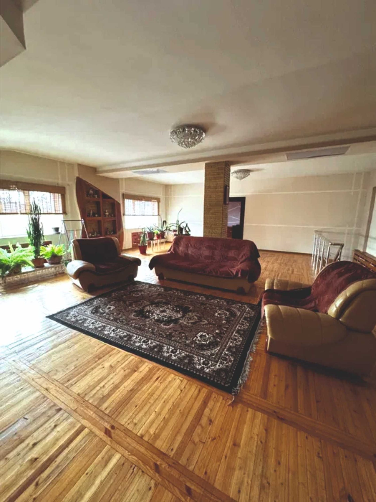 5-комнатный дом, 200 м², Ташкент, Мирзо-Улугбекский район, на продажу
