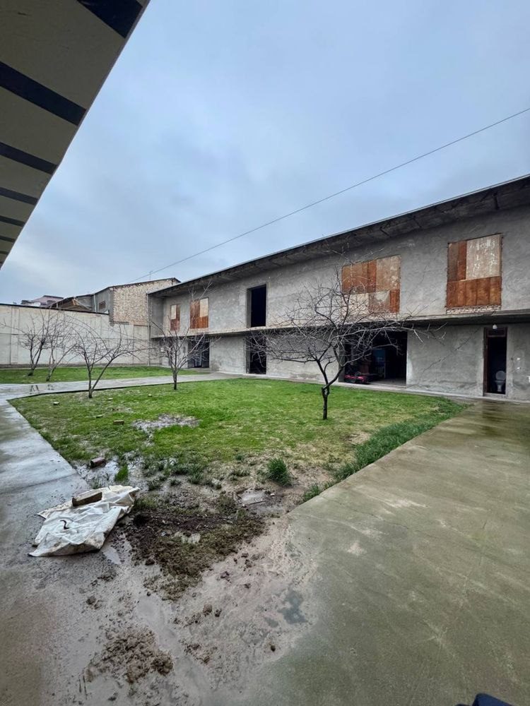 8-xonali uy, 823 m², Toshkent, Uchtepa tumani, sotuvga