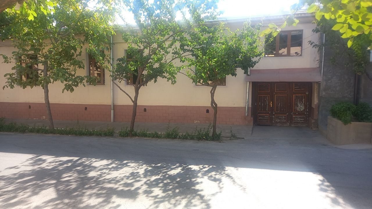 6-xonali uy, 5.7 m², Toshkent, Uchtepa tumani, sotuvga