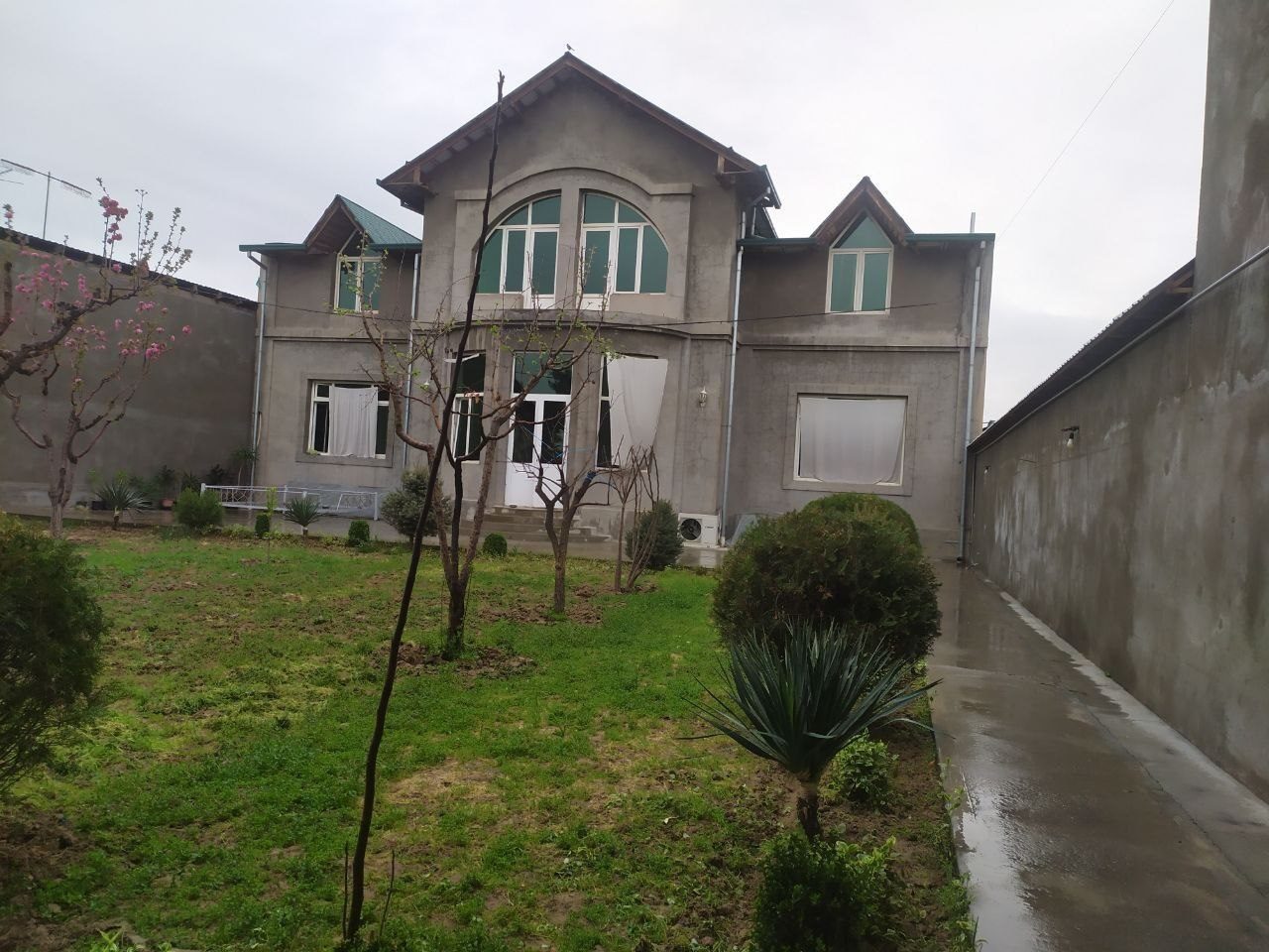 10-xonali uy, 800 m², Toshkent, Uchtepa tumani, sotuvga