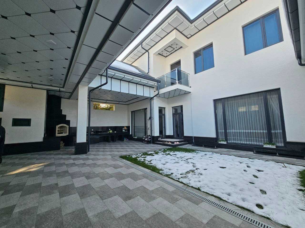 10-комнатный дом, 330 м², Ташкент, Сергелийский район, на продажу