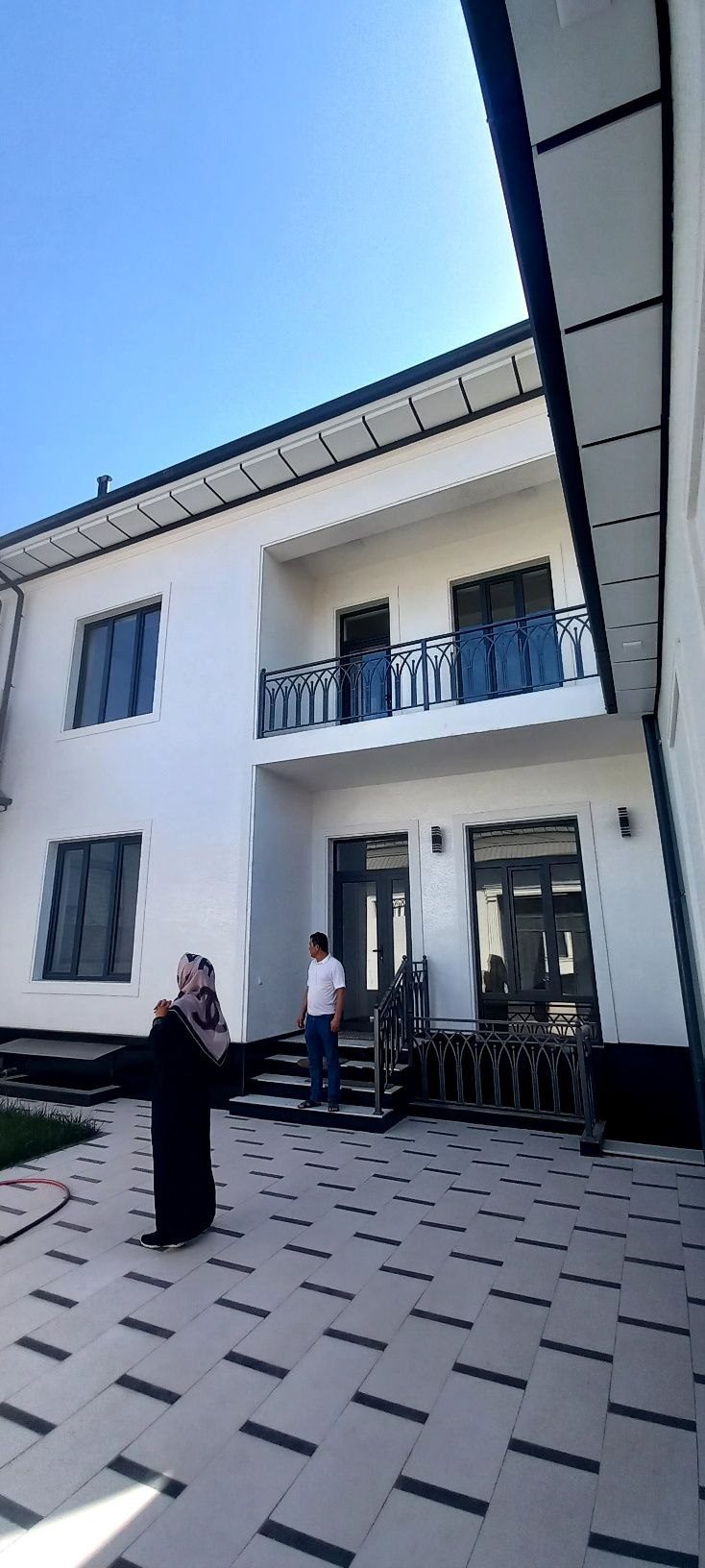 9-xonali uy, 400 m², Toshkent, Sergeli tumani, sotuvga