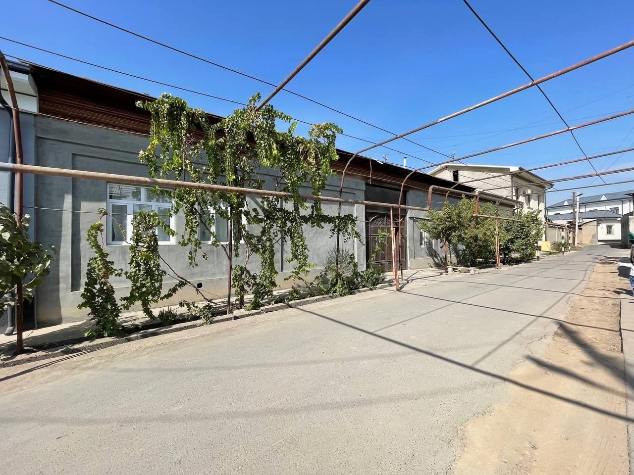 12-xonali uy, 800 m², Toshkent, Sergeli tumani, sotuvga