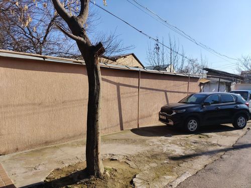 Land for sale, 4 sotix, corner location