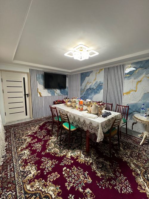 6 sotix house for sale