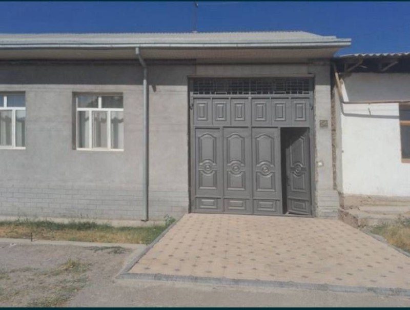 4-комнатный дом, 8 м², Ташкент, Яшнабадский район, на продажу