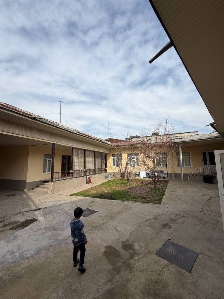 6-xonali uy, 200 m², Toshkent, Uchtepa tumani, sotuvga