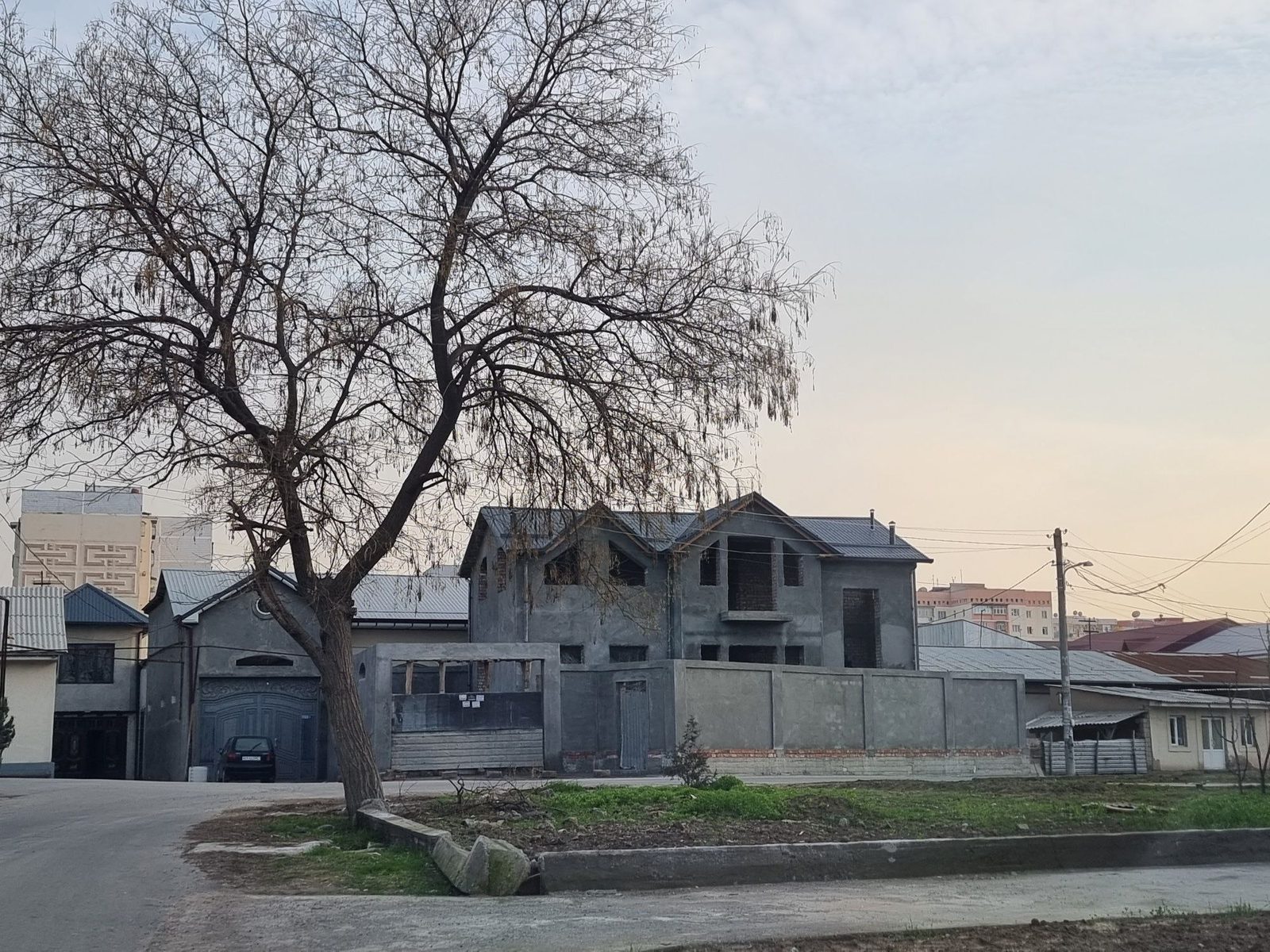 9-xonali uy, 200 m², Toshkent, Sergeli tumani, sotuvga