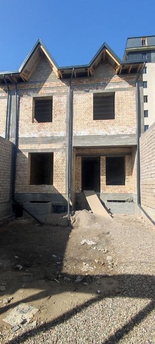5-xonali uy, 250 m², Toshkent, Sergeli tumani, sotuvga