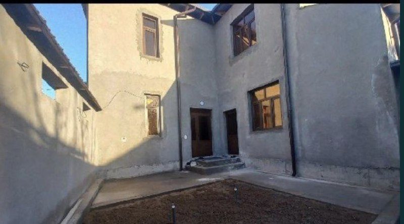 5-xonali uy, 230 m², Toshkent, Mirzo Ulug‘bek tumani, sotuvga