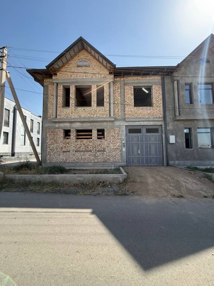 5-xonali uy, 220 m², Toshkent, Mirzo Ulug‘bek tumani, sotuvga