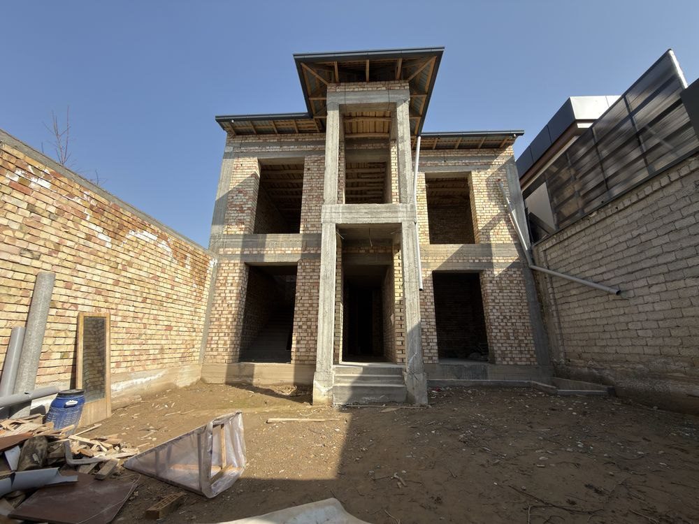 6-xonali uy, 200 m², Toshkent, Mirzo Ulug‘bek tumani, sotuvga