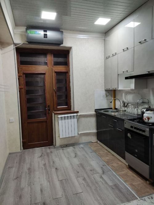 For rent, new building in Almazar district, Sagbon, electricity only