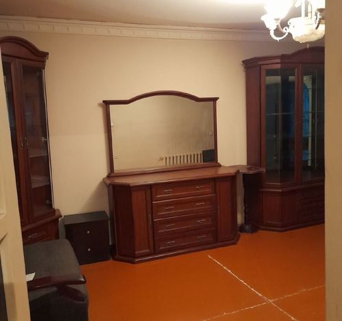 Rent 4-room apartment for family, clean renovation, Beruniy metro