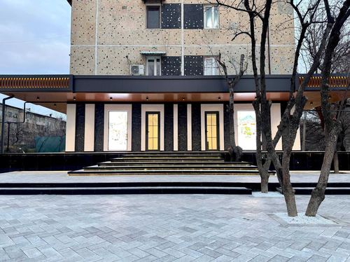 Commercial space for rent along the road! Tansikbaev