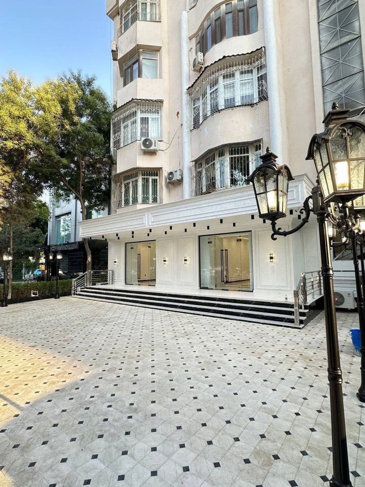 For rent Ts-1 Black Star Burger, 1st line, non-residential premises with basement 180m2