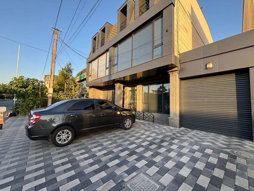 Yakkasaroy | Raqat - Office/Building for rent along the road 386m2