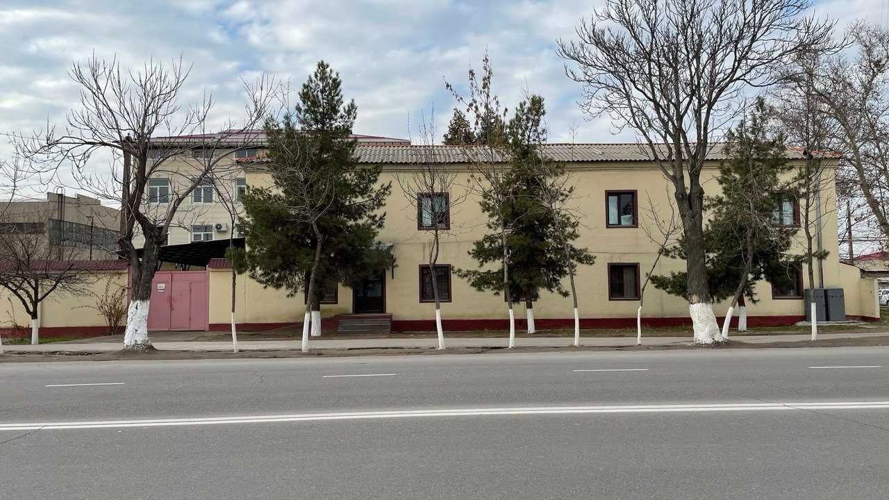 Ko'p qavatli bino, 1-qator, fasad 38 metr. Yer, ofis, Bektemir