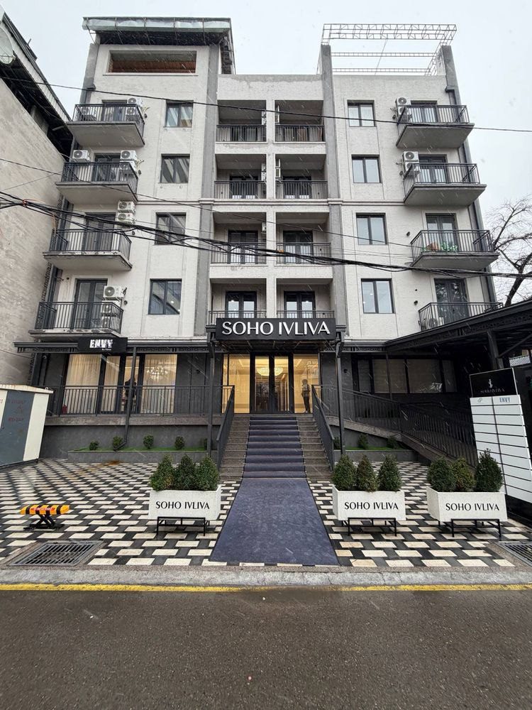 Shota Rustaveli, "Soho Ivleva" biznes markazida 596 kv.m, 2-qavatda noturar joy