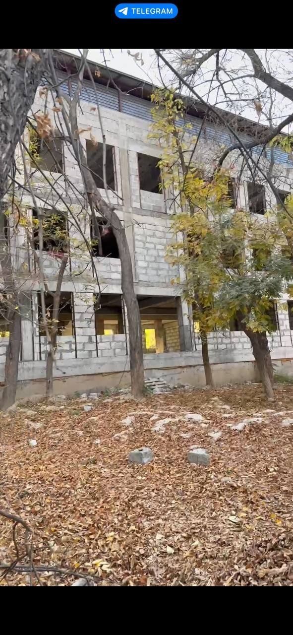 Shoshilinch, alohida turgan bino, 8 sotix, 4 daraja, 1040 m2