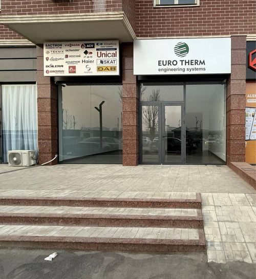 Авиатор | Махтумкули - Продается нежилое помещение вдоль дороги 120м2