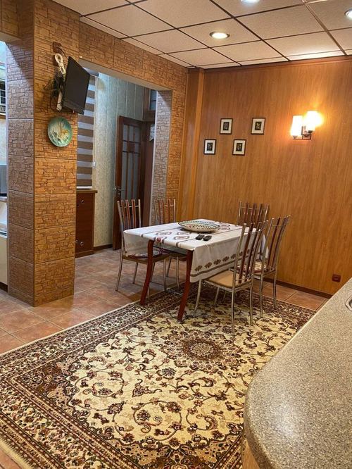5 room apartment for rent!