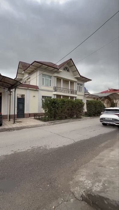 6-xonali uy, 300 m², Toshkent, Mirzo Ulug‘bek tumani, ijaraga
