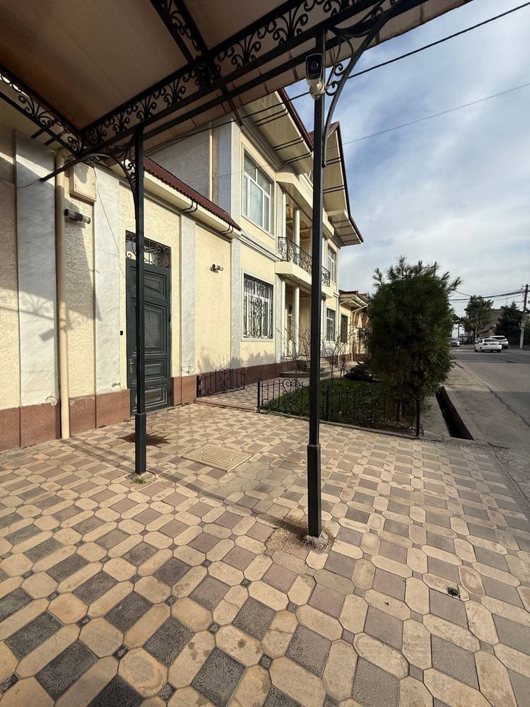 5-xonali uy, 250 m², Toshkent, Mirzo Ulug‘bek tumani, ijaraga