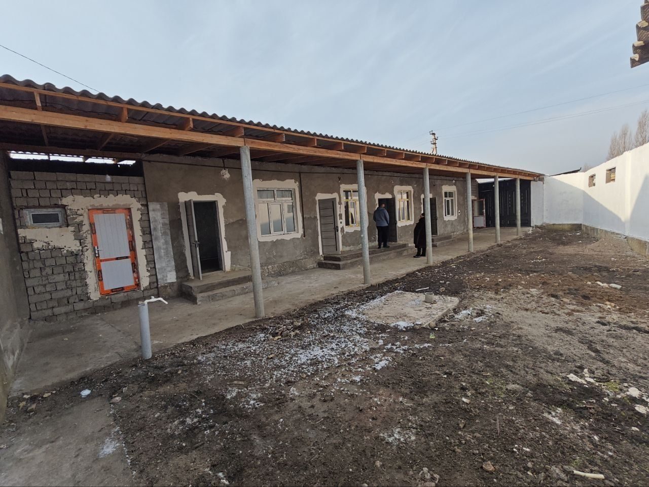4-комнатная квартира, 3 м², Ташкент, Бектемирский район, на продажу