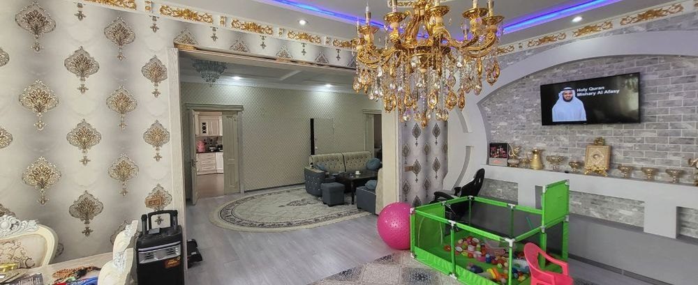 8-комнатный коттедж, 500 м², Ташкент, Бектемирский район, на продажу